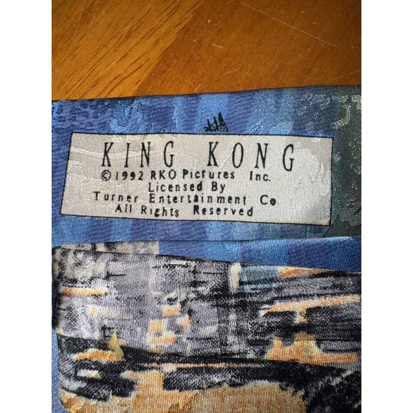 Vintage 1992 King Kong 100% Silk Necktie Directions RKO Pictures - Picture 2 of 5